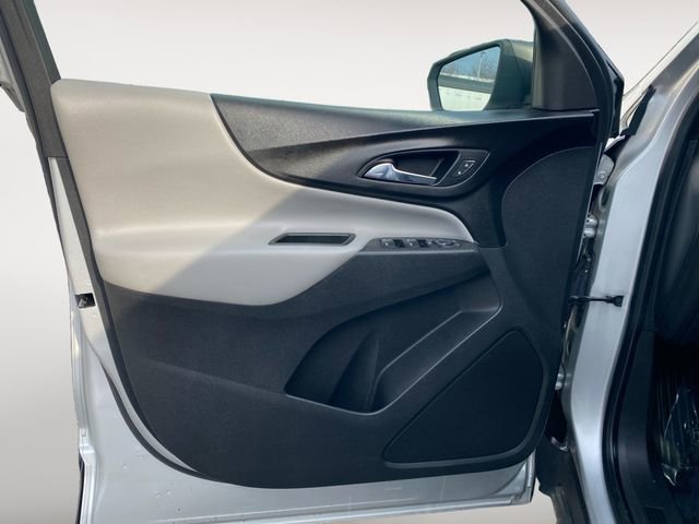 Used 2021 Chevrolet Equinox LS w/ LPO, Floor Liner Package image 16