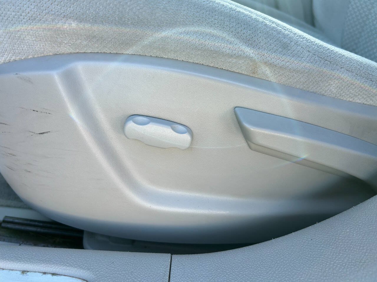 Used 2009 Buick Lucerne CX FWD image 17