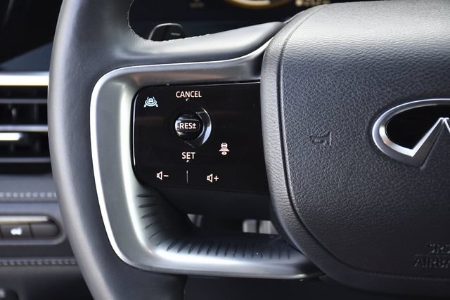 Used 2025 INFINITI QX80 Pure RWD image 8