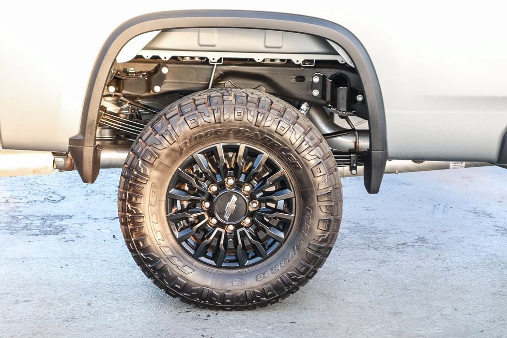 Used 2026 Chevrolet Silverado 3500 LT AWD/4WD image 12