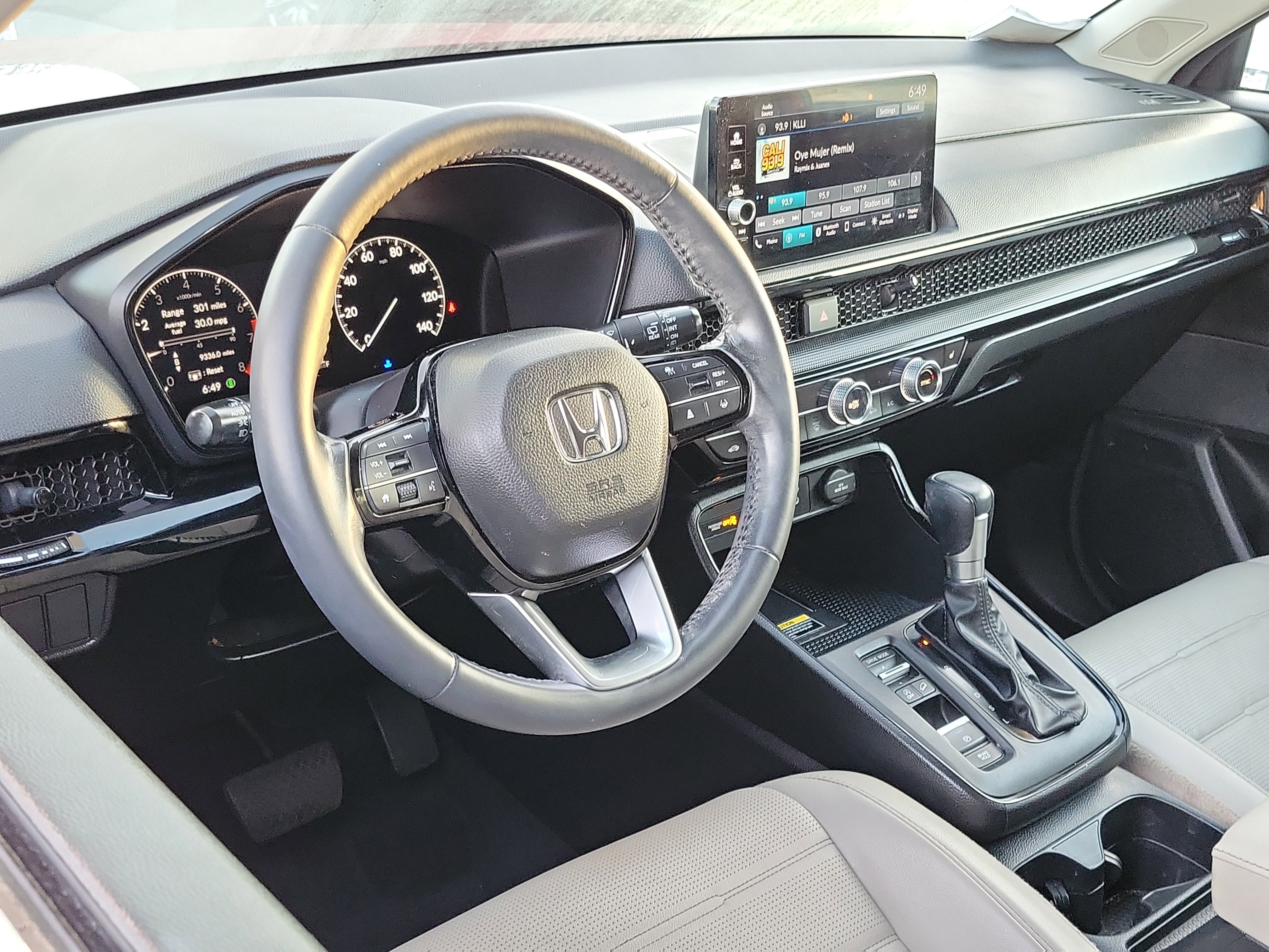 Used 2023 Honda CR-V EX-L image 5