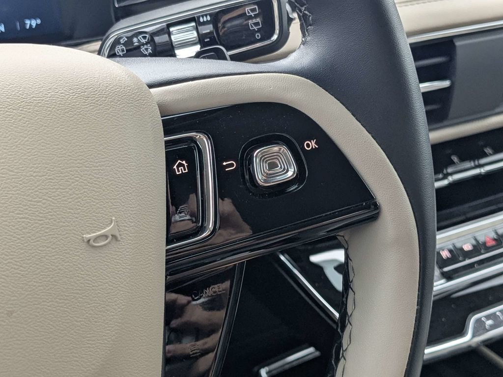 Used 2026 Lincoln Corsair Premiere FWD image 23