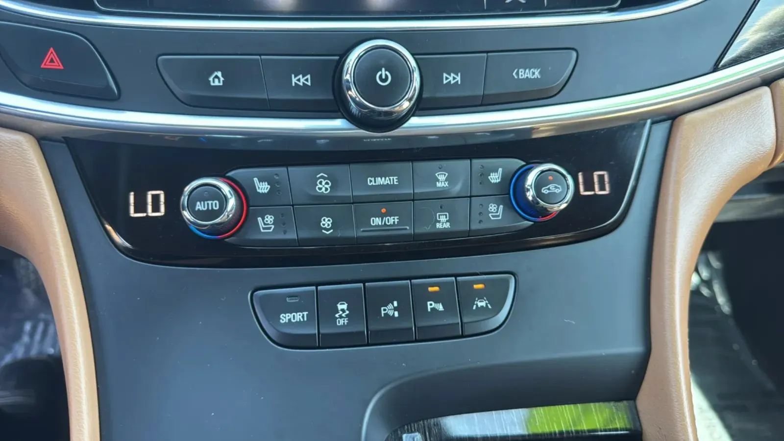 Used 2017 Buick LaCrosse Premium w/ Driver Confidence Package #2 FWD image 24