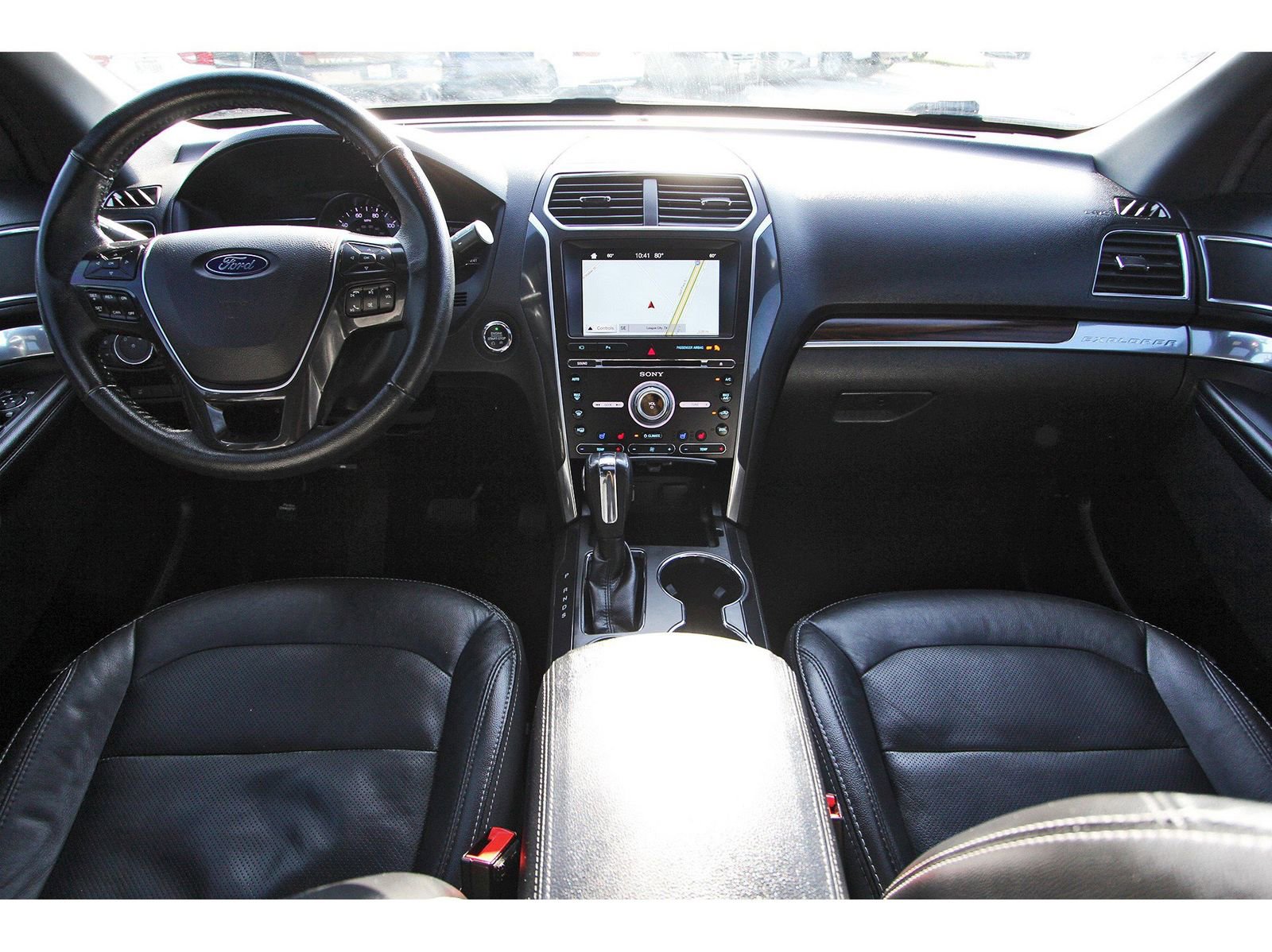 Used 2018 Ford Explorer Limited image 12