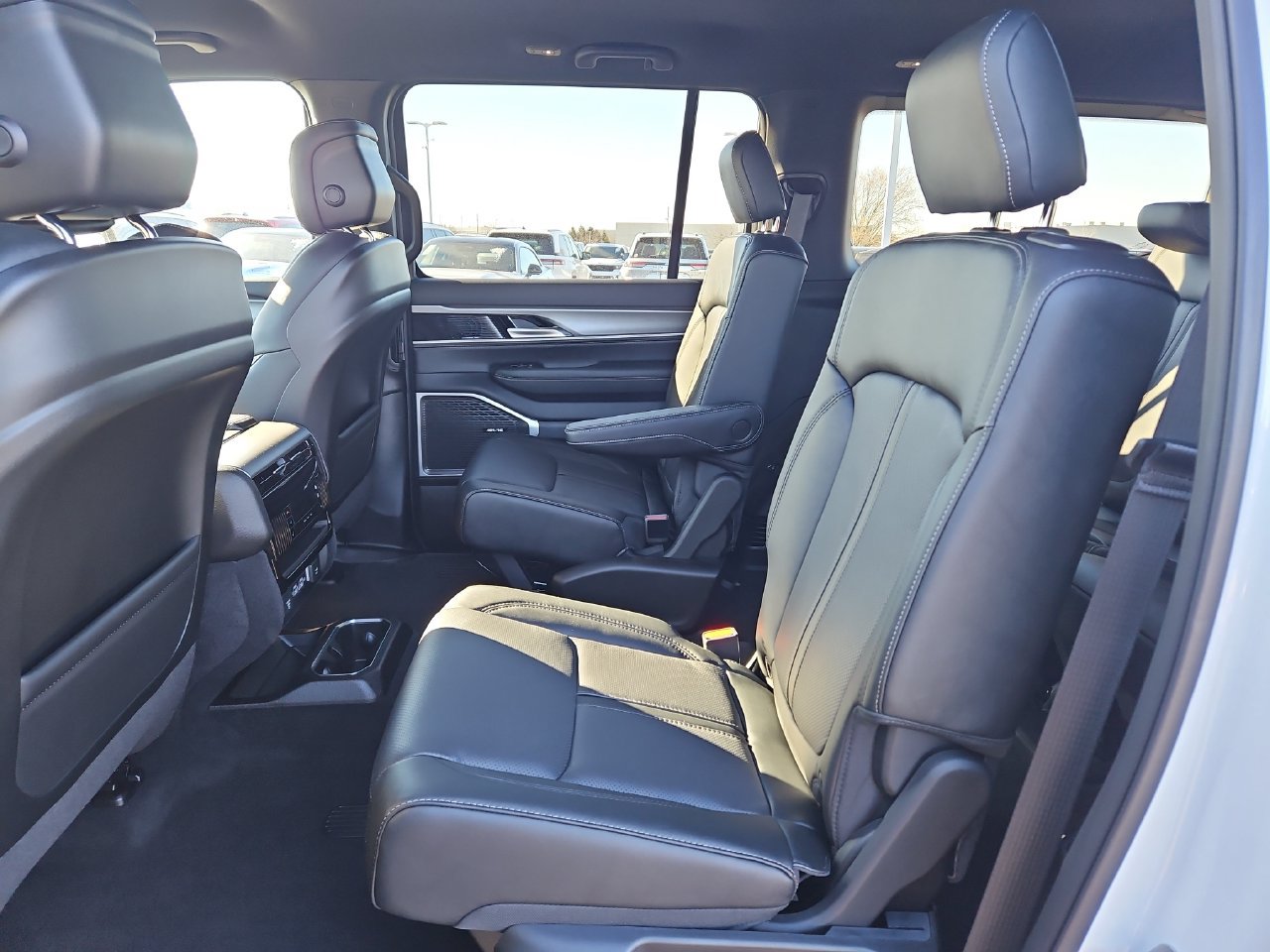 New 2026 Jeep Grand Wagoneer Limited AWD/4WD image 14