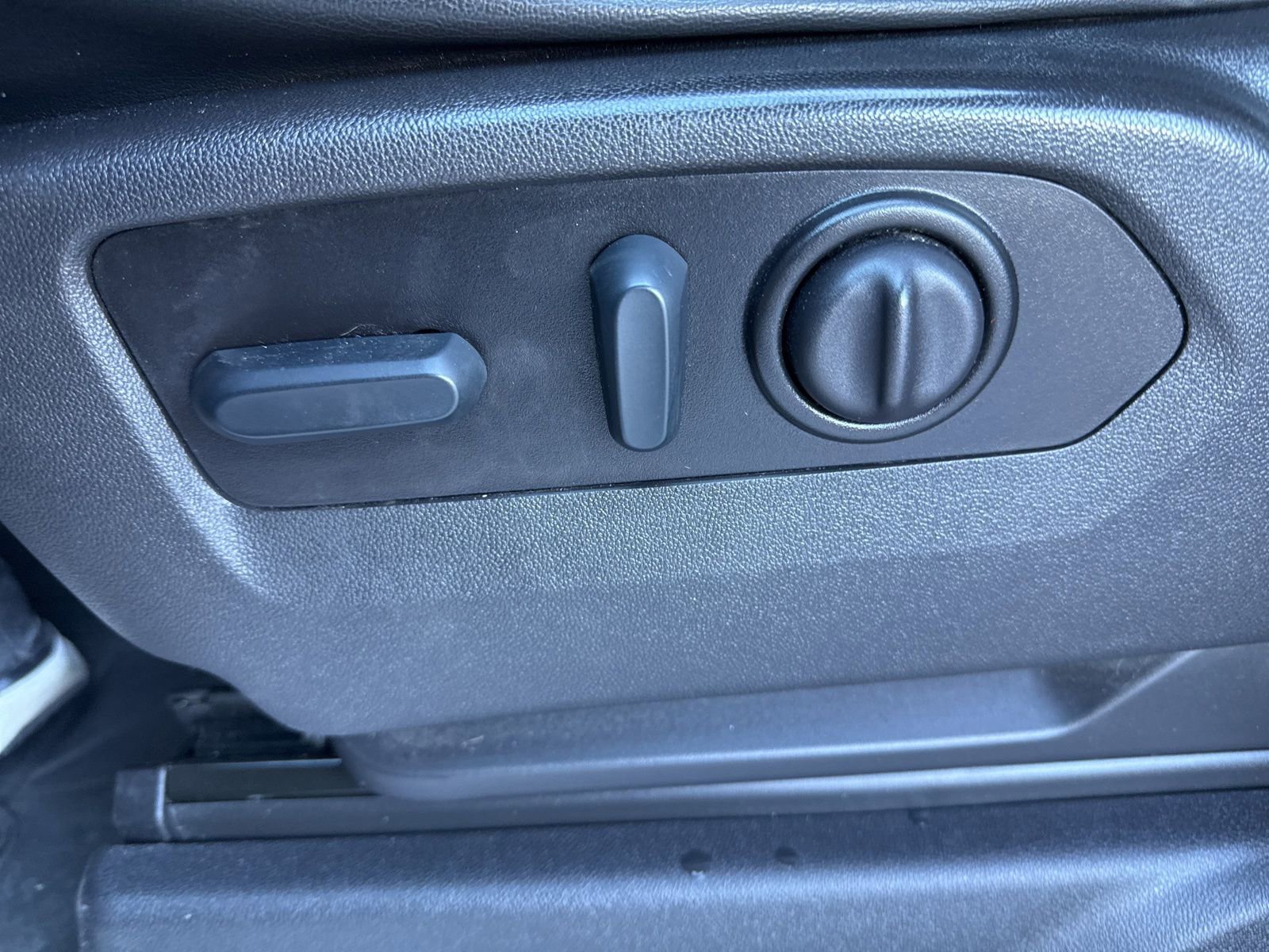 Used 2022 Chevrolet Silverado 3500 High Country w/ Z71 Off-Road Package image 39