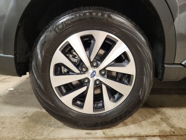 Used 2025 Subaru Outback Premium AWD/4WD image 28