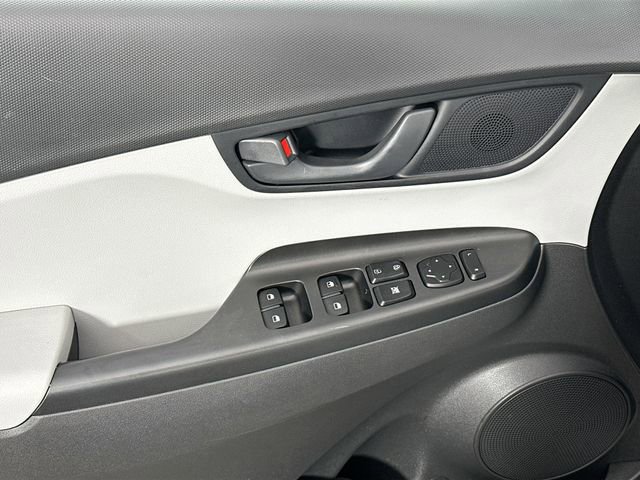 Used 2023 Hyundai Kona SE w/ Cargo Package image 22
