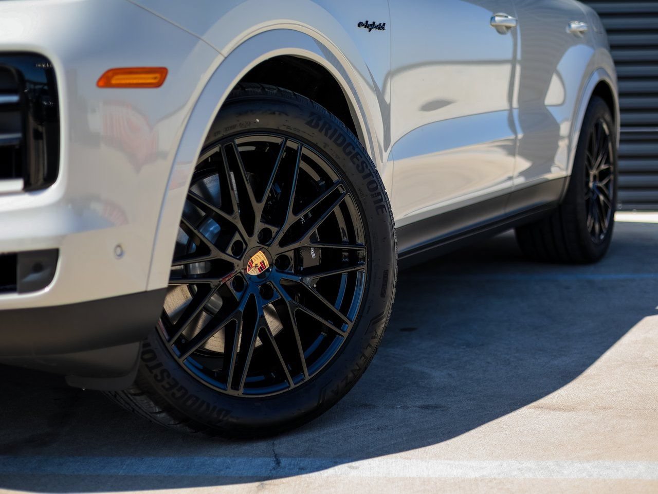New 2026 Porsche Cayenne E-Hybrid Coupe AWD/4WD image 12