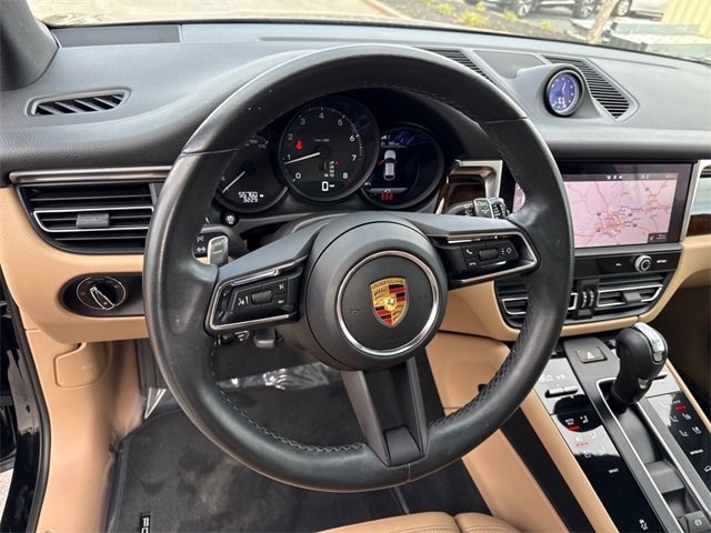 Used 2023 Porsche Macan Turbo image 17