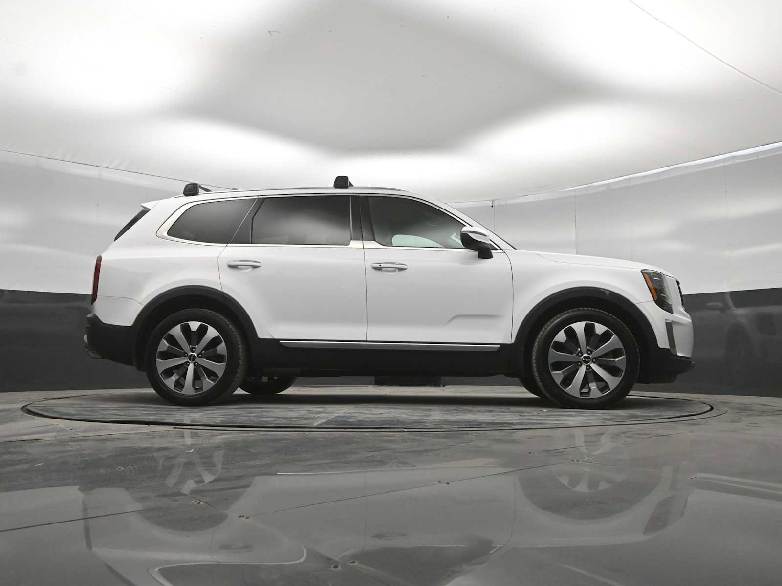 Used 2022 Kia Telluride S AWD/4WD image 45
