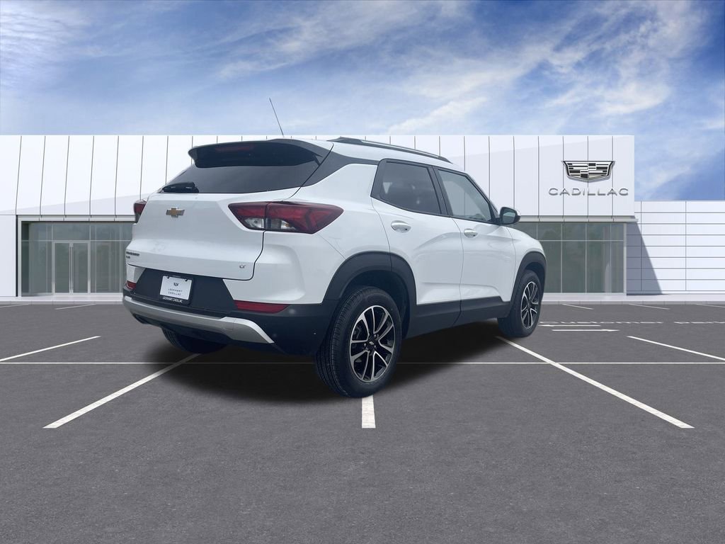 Used 2025 Chevrolet TrailBlazer LT image 8