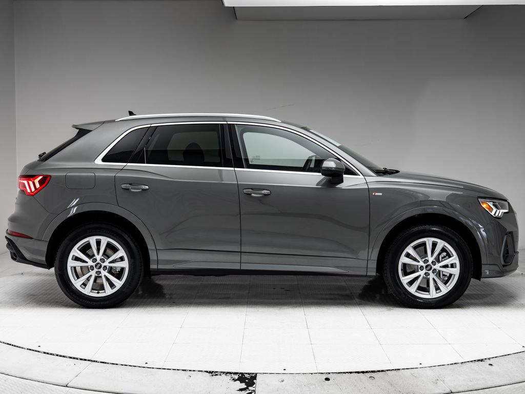 Certified 2025 Audi Q3 2.0T Premium w/ Convenience Package AWD/4WD image 28