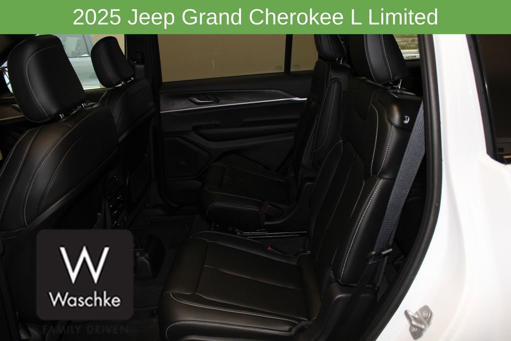 New 2025 Jeep Grand Cherokee L Limited w/ Trailer Tow Package image 15