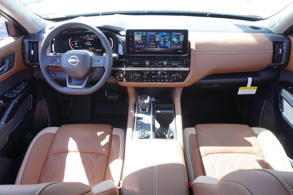 New 2026 Nissan Pathfinder Platinum w/ Cargo Package AWD/4WD image 12