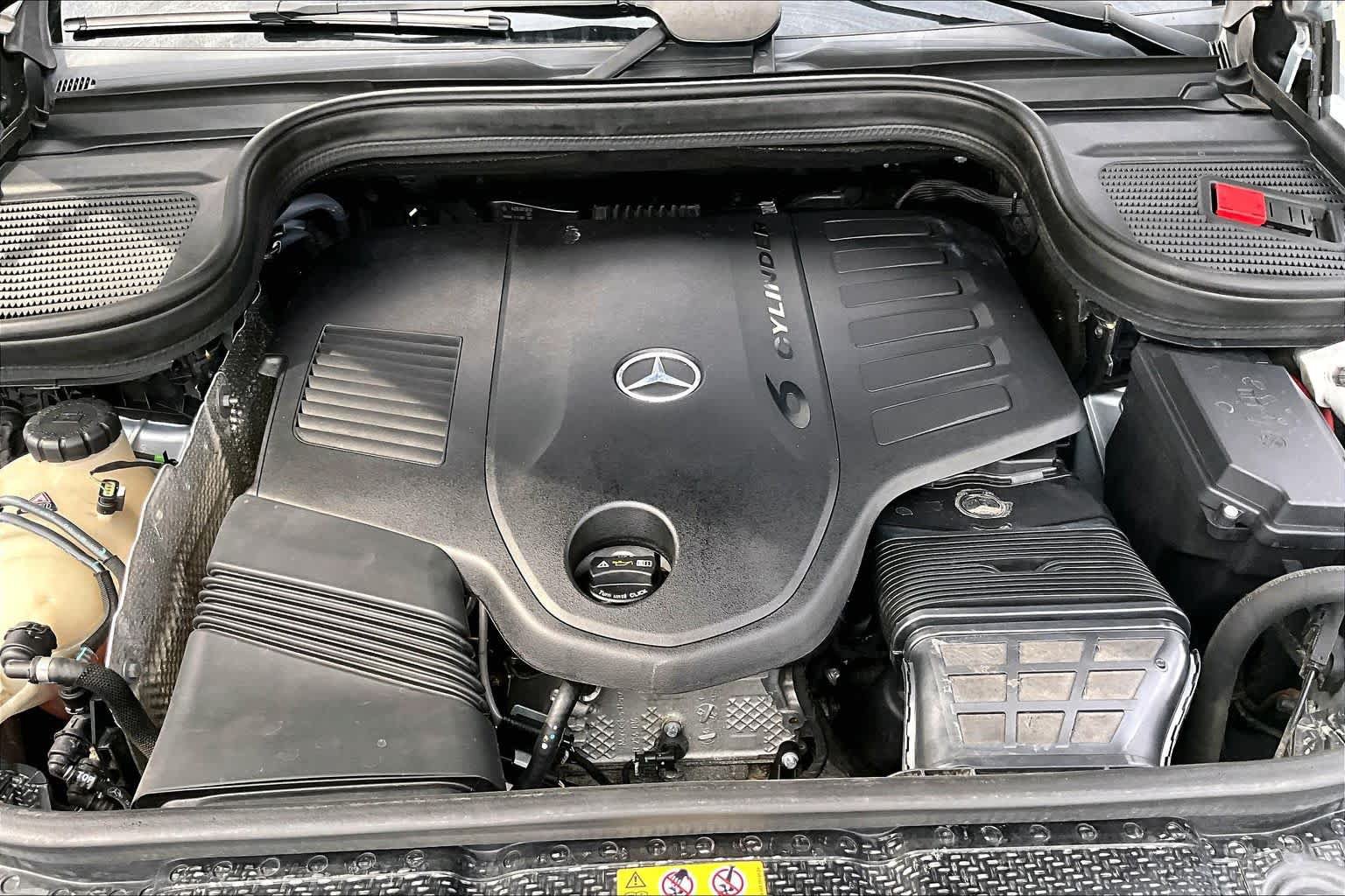 Used 2022 Mercedes-Benz GLS 450 4MATIC w/ AMG Line Exterior image 31