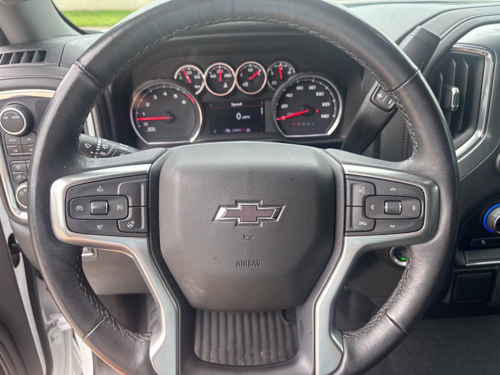 Used 2022 Chevrolet Silverado 1500 RST w/ Redline Edition AWD/4WD image 28