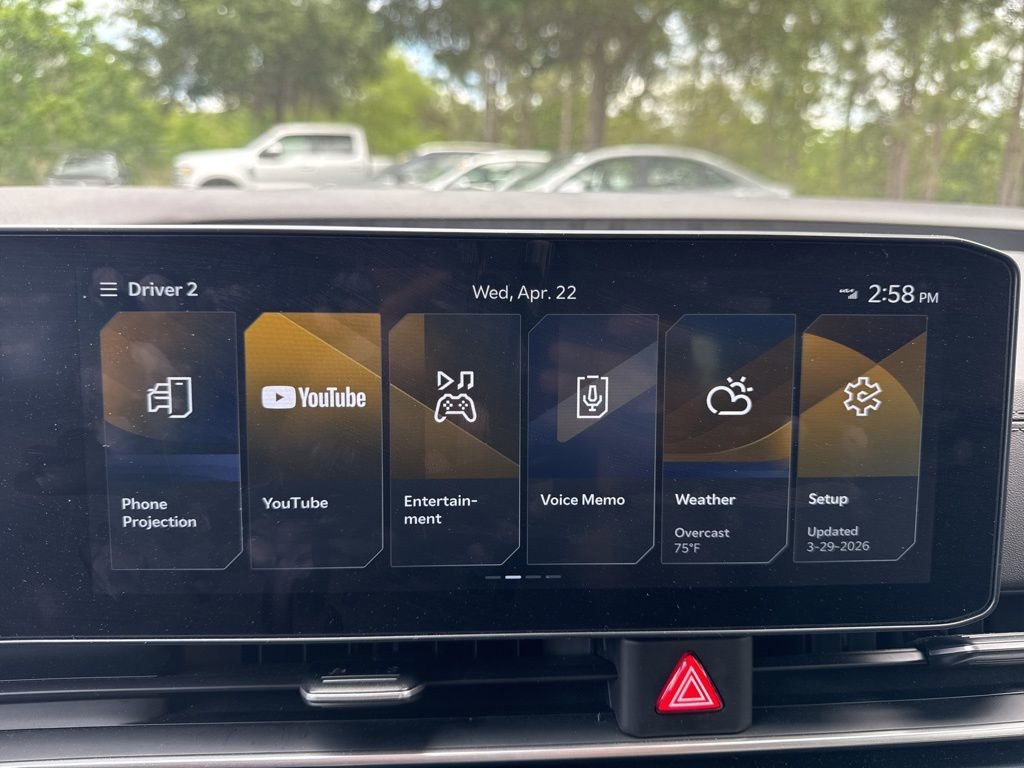 Used 2025 Kia Carnival image 26
