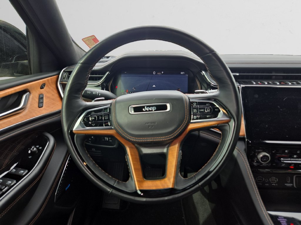 Used 2022 Jeep Grand Cherokee L Summit AWD/4WD image 14