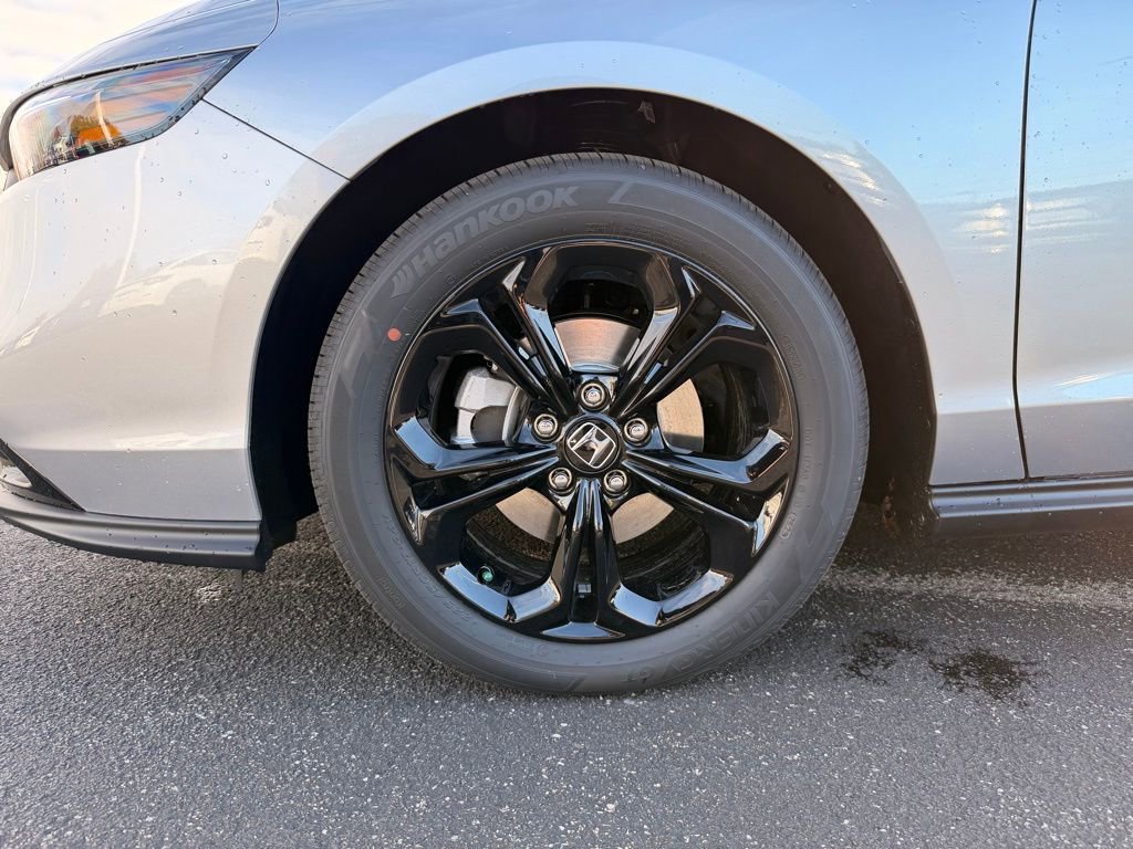 New 2025 Honda Accord SE image 18