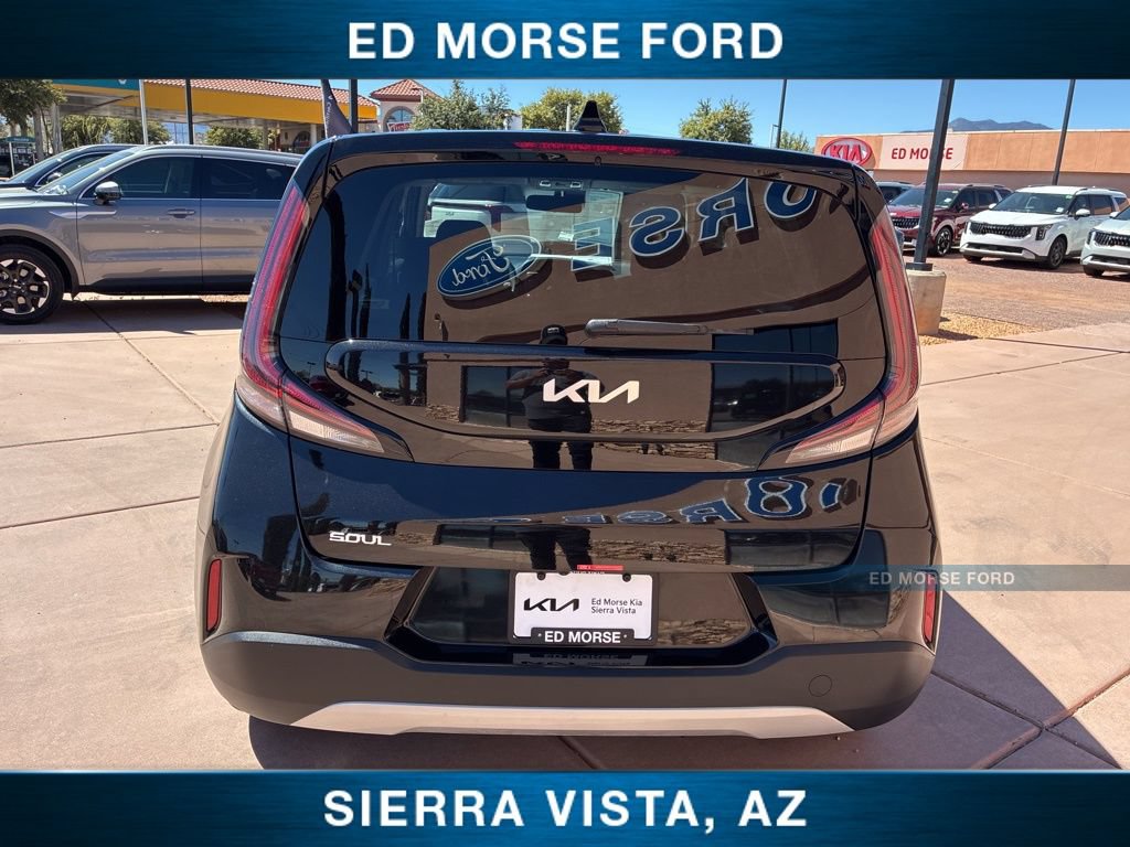 Certified 2025 Kia Soul LX FWD image 7