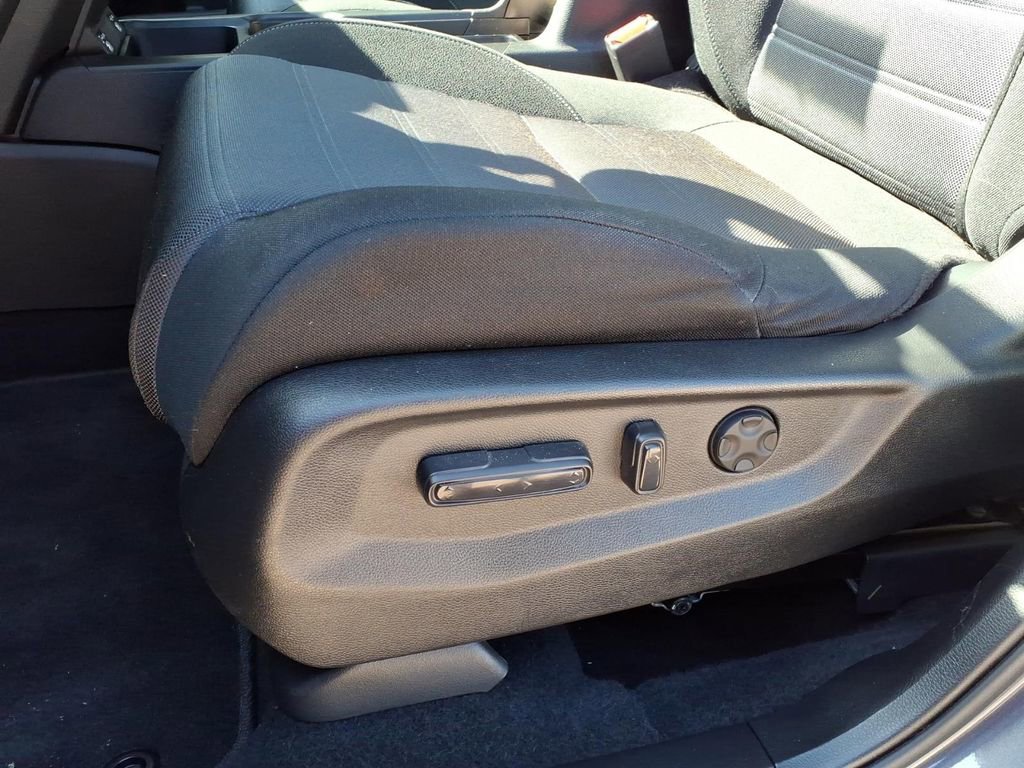 Used 2022 Honda CR-V EX image 17
