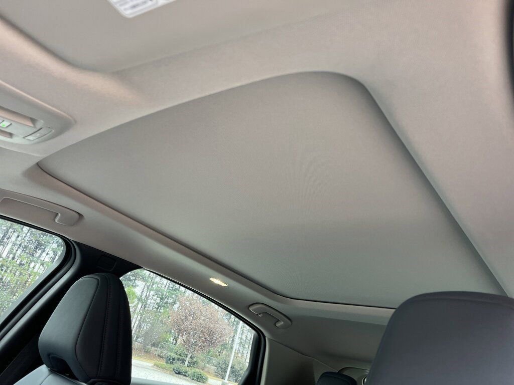 Certified 2023 Nissan Ariya image 17