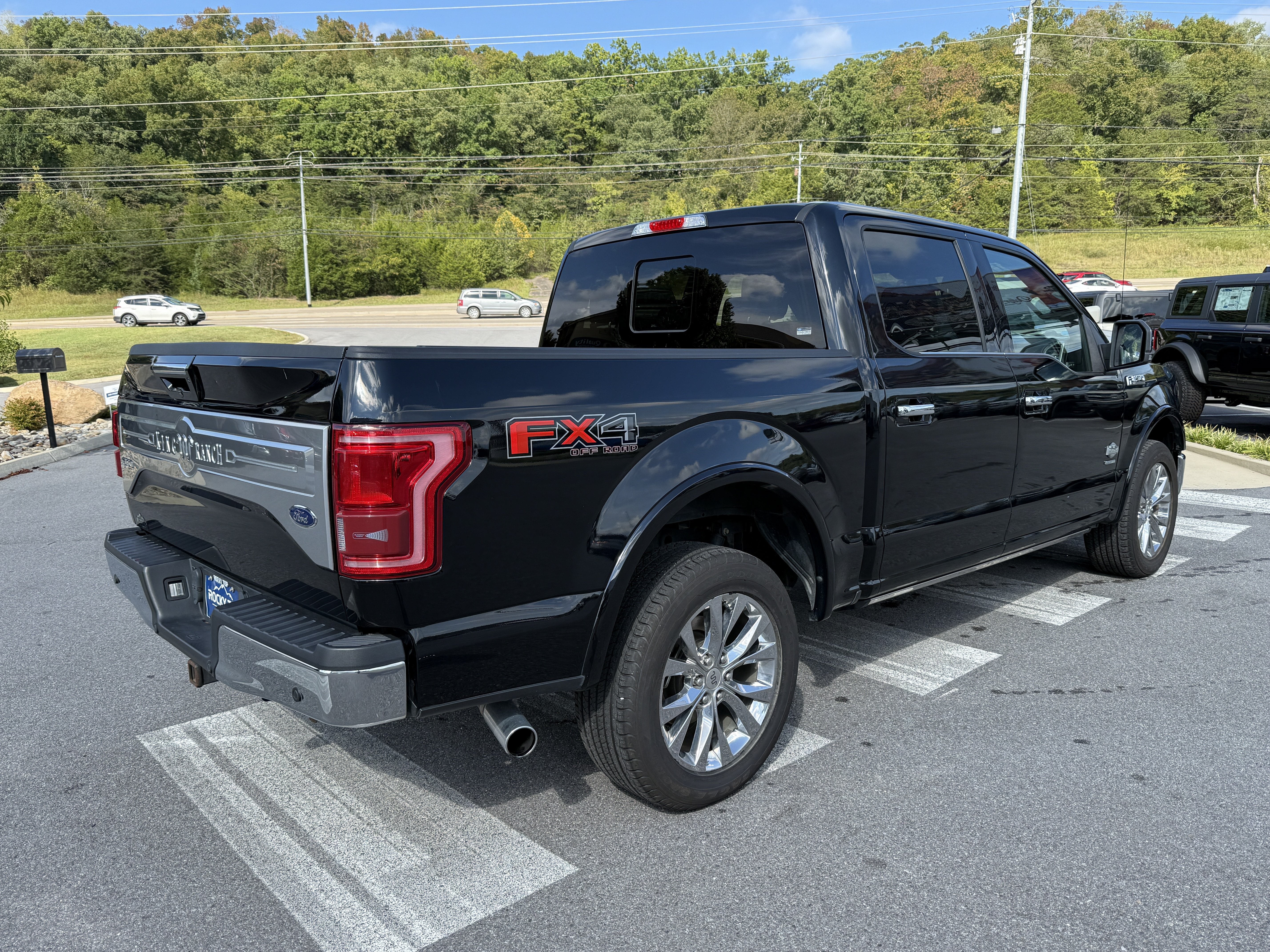 Used 2017 Ford F150 King Ranch w/ Equipment Group 601A Luxury AWD/4WD image 5