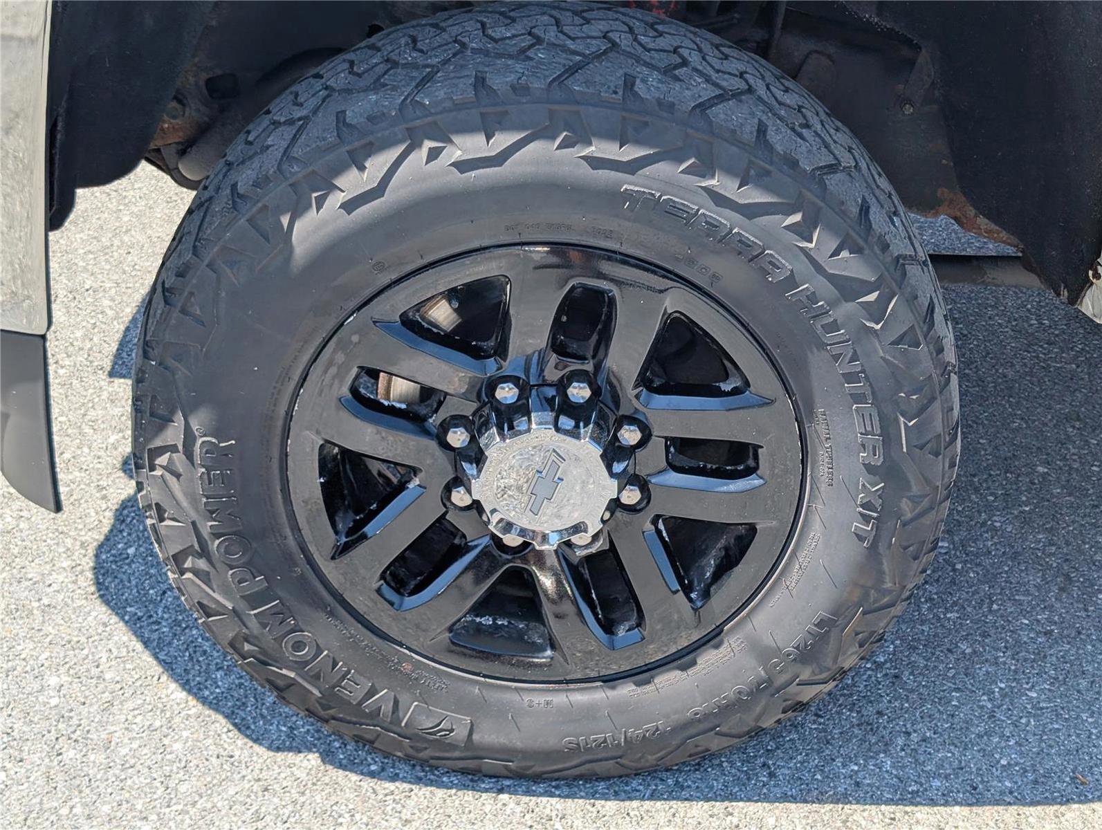 Used 2015 Chevrolet Silverado 2500 LT w/ LT Convenience Package AWD/4WD image 12
