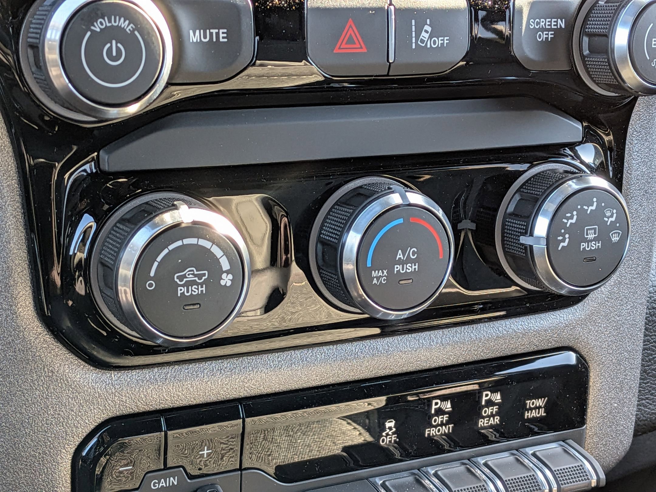 New 2026 RAM 1500 Classic Warlock image 15