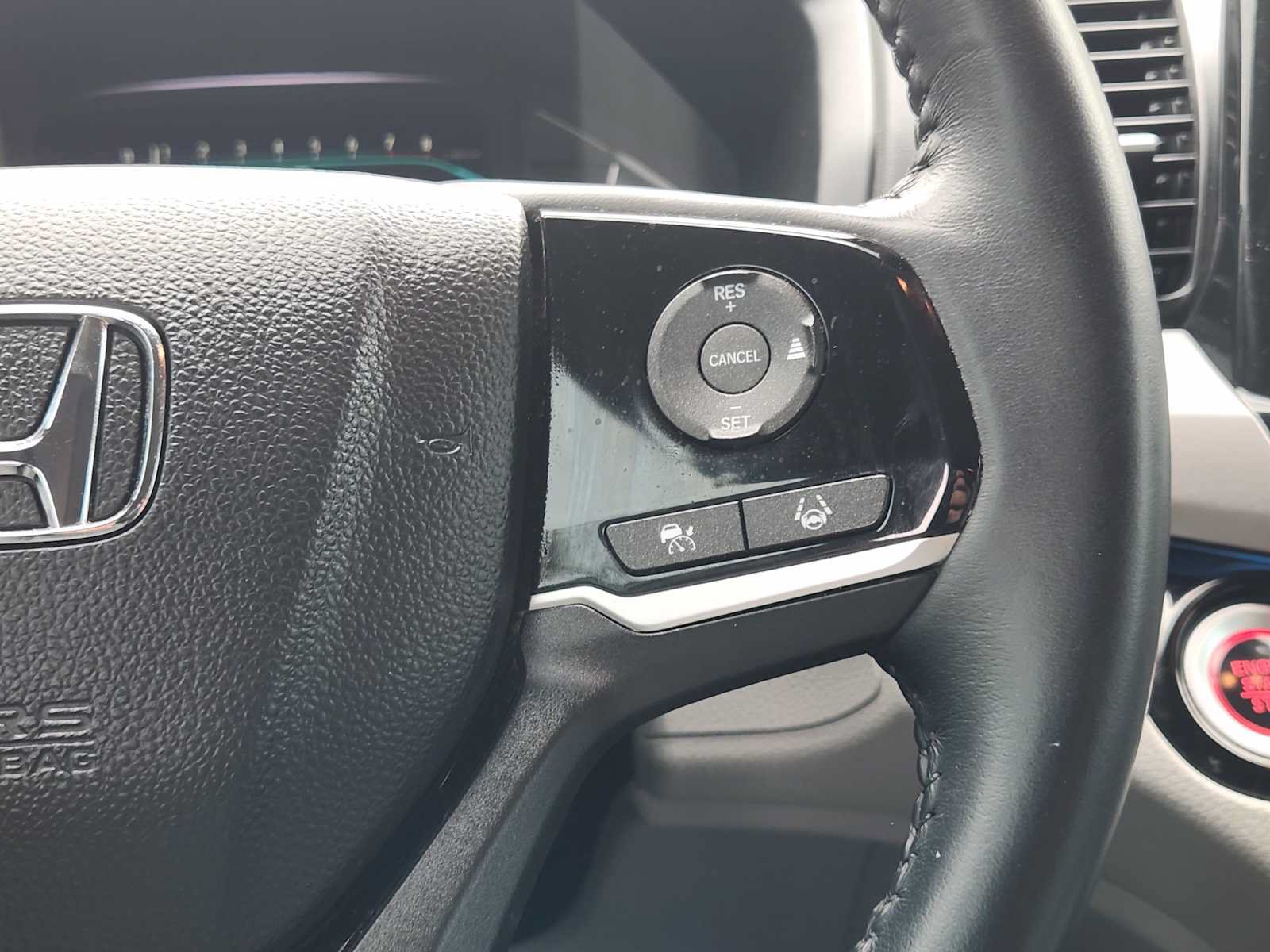 Certified 2024 Honda Odyssey Touring image 29