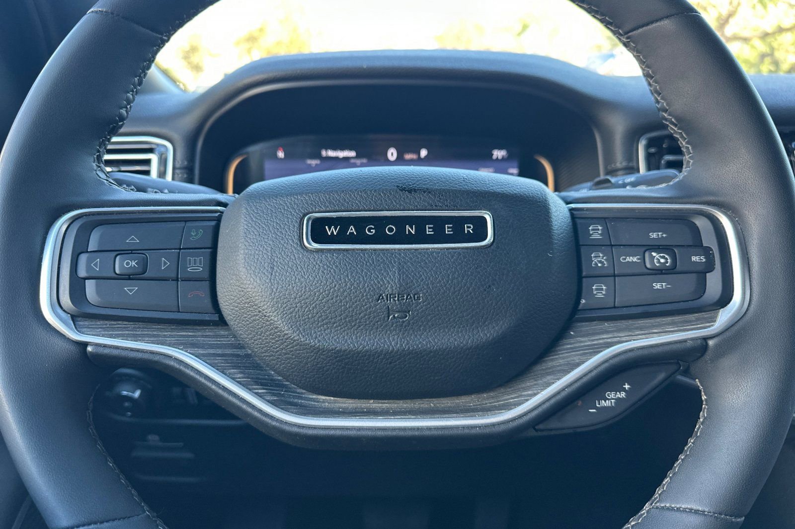 Used 2024 Jeep Wagoneer L Series II w/ Flexible Seating Group image 33