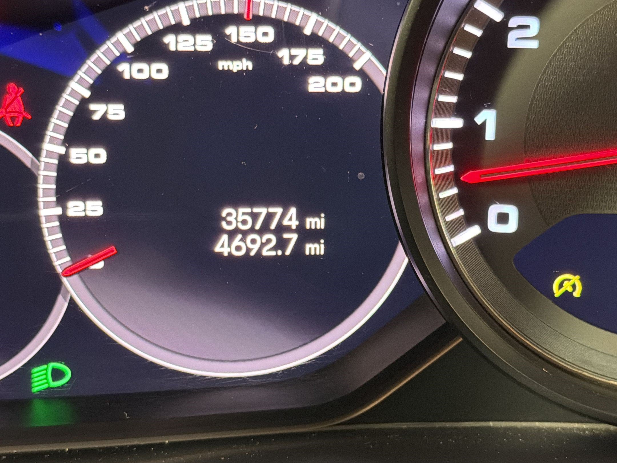 Certified 2023 Porsche Cayenne Turbo AWD/4WD image 30