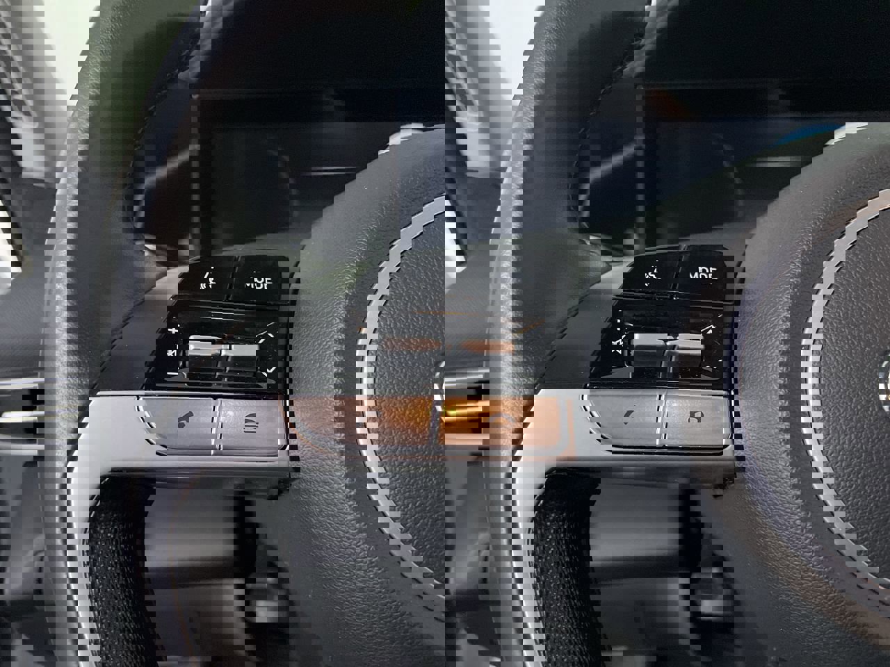 Used 2023 Hyundai Elantra SEL w/ Convenience Package image 26