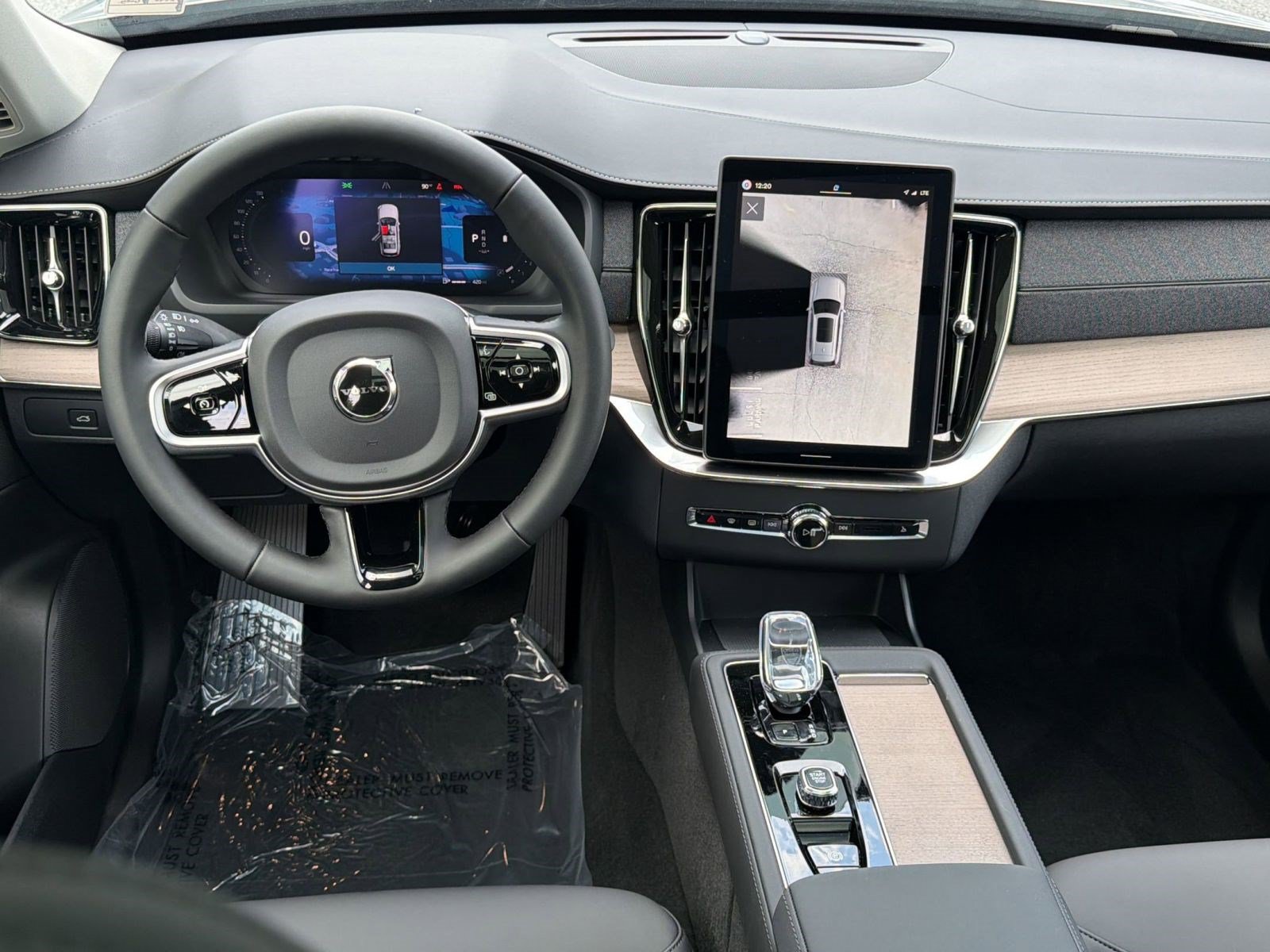 New 2026 Volvo XC90 B6 Plus w/ Protection Package AWD/4WD image 26