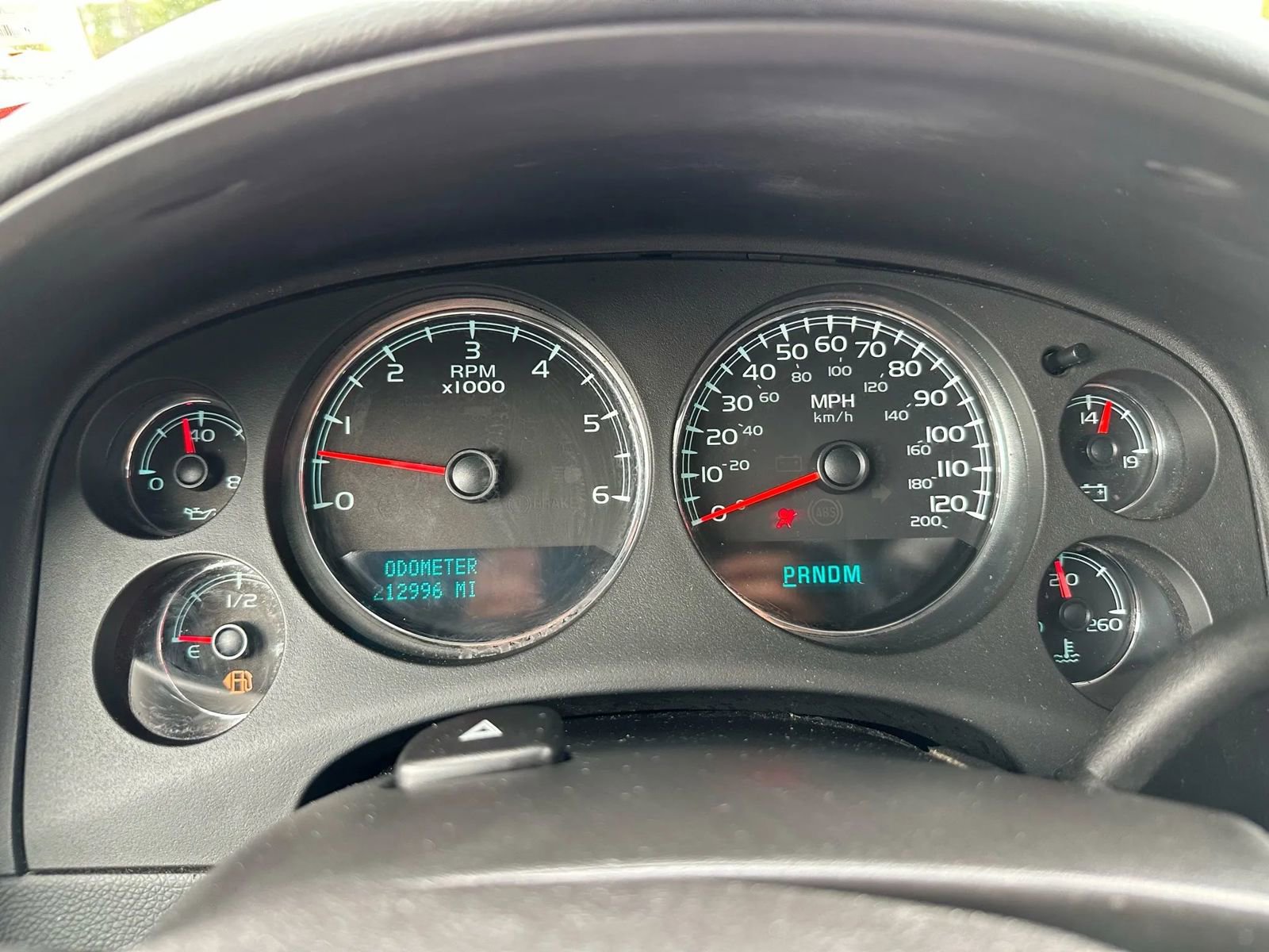 Used 2009 Chevrolet Suburban LT image 25