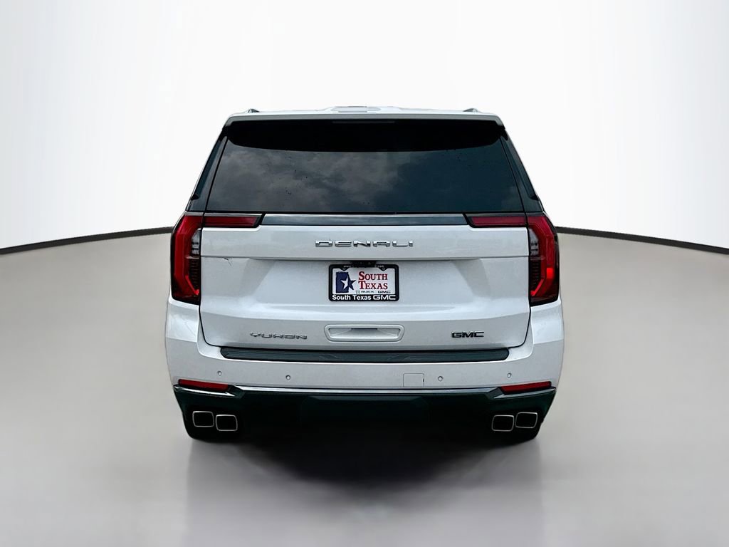Used 2025 GMC Yukon Denali Ultimate AWD/4WD image 6