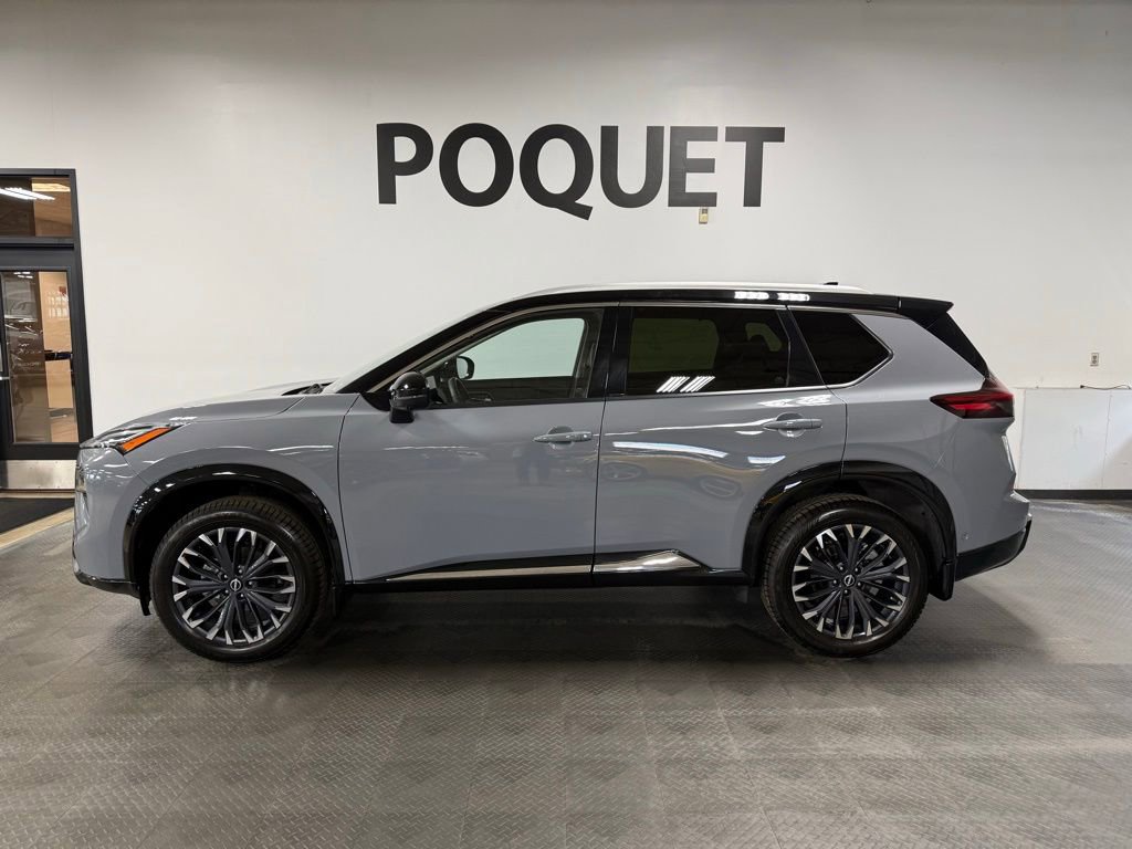 Used 2024 Nissan Rogue Platinum w/ Platinum Premium Package image 1