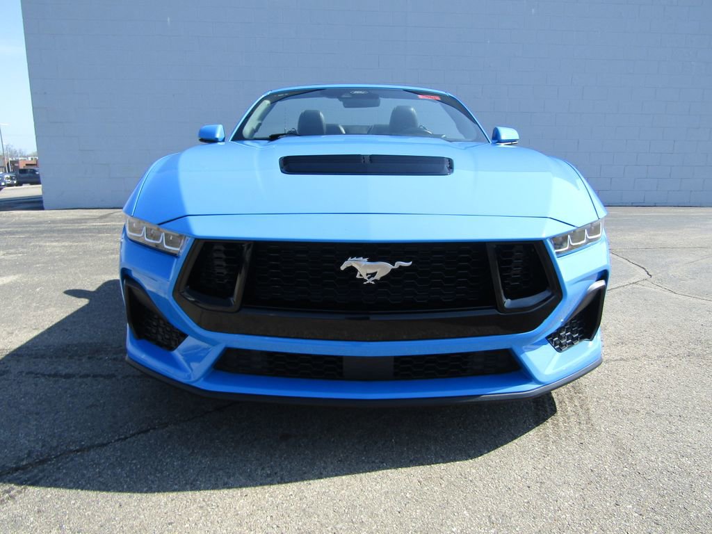 Used 2025 Ford Mustang GT Premium RWD image 5