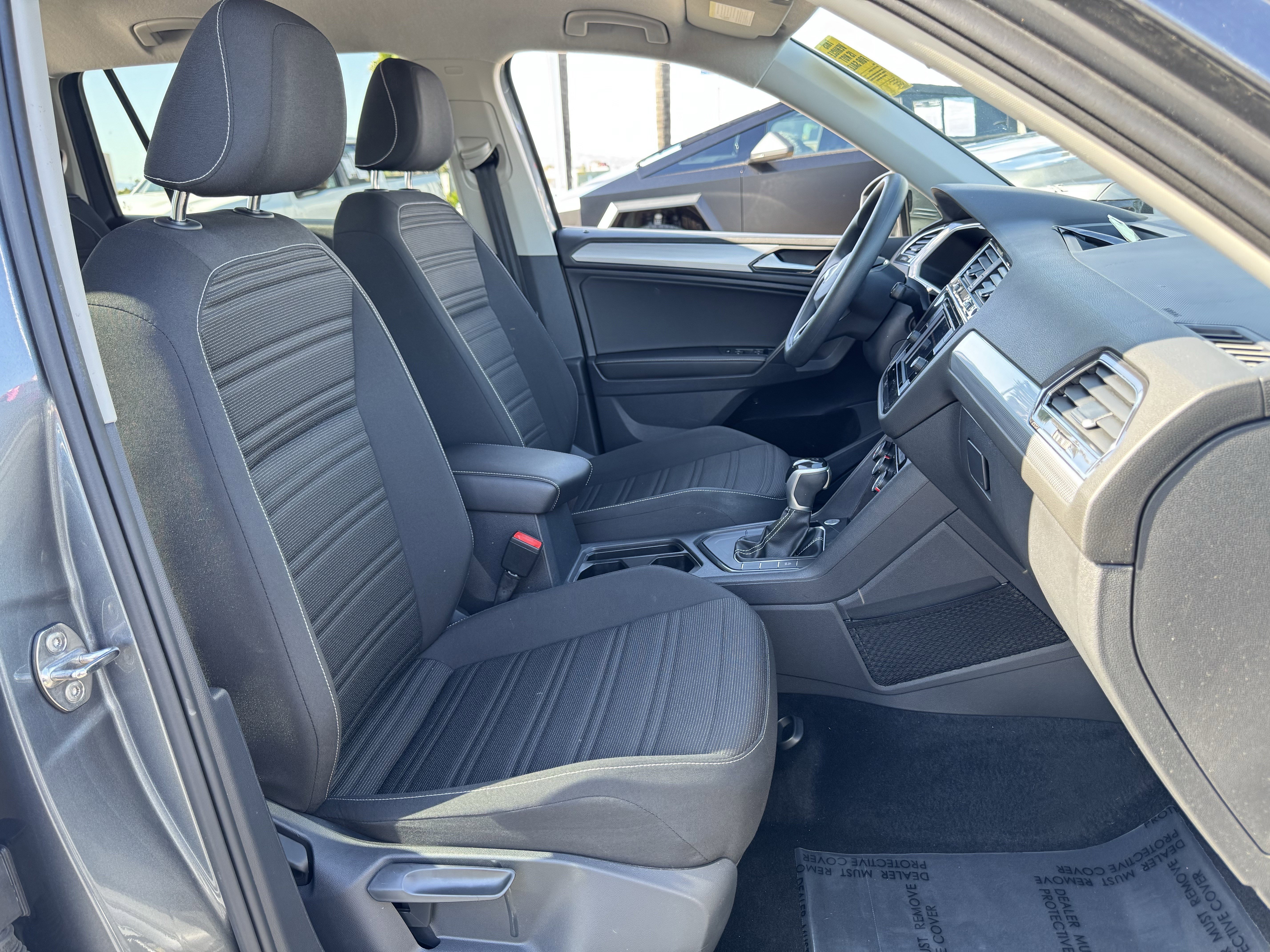 Used 2022 Volkswagen Tiguan S FWD image 35