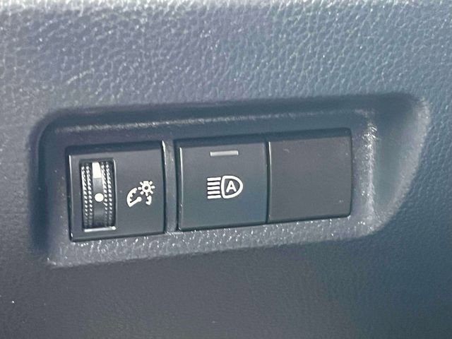 Used 2019 Toyota RAV4 LE w/ All Weather Liner Package image 22