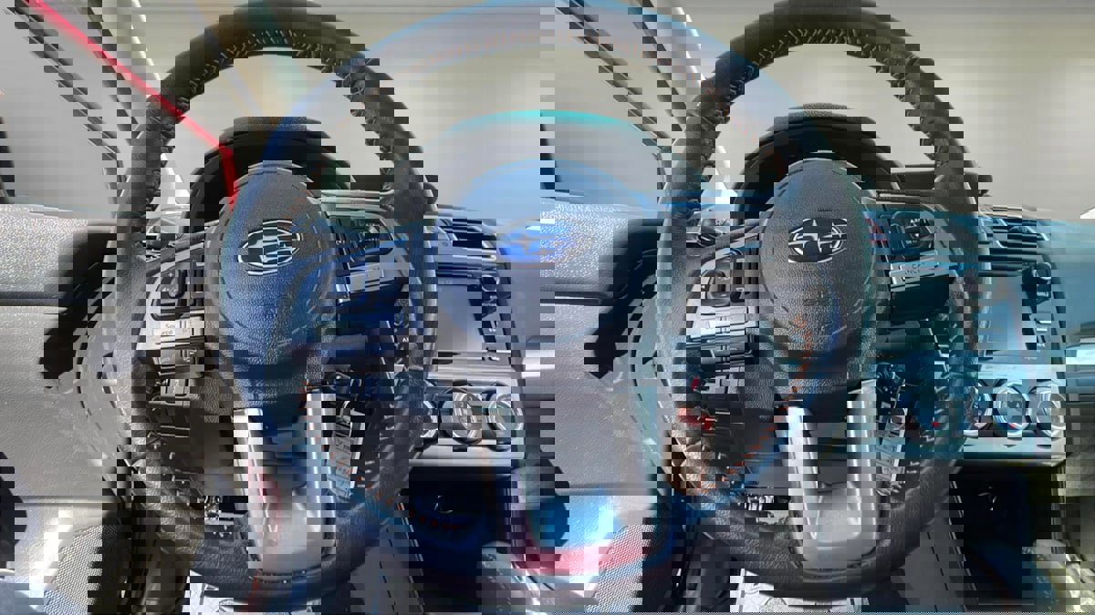 Used 2017 Subaru Crosstrek 2.0i Premium image 11