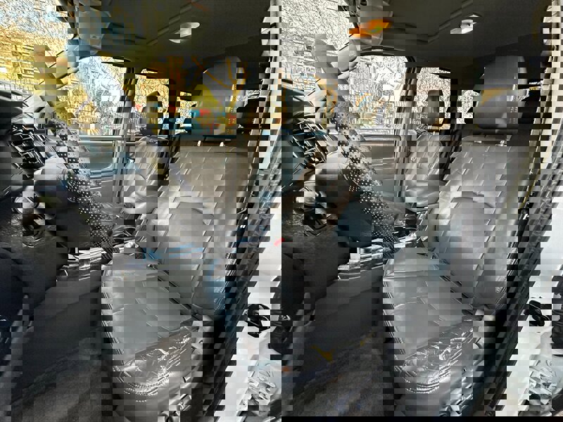 Used 2005 MAZDA Tribute s w/ Package 3 image 11