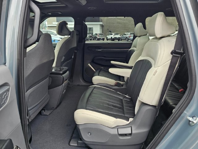 Certified 2024 Kia EV9 GT-Line AWD/4WD image 19