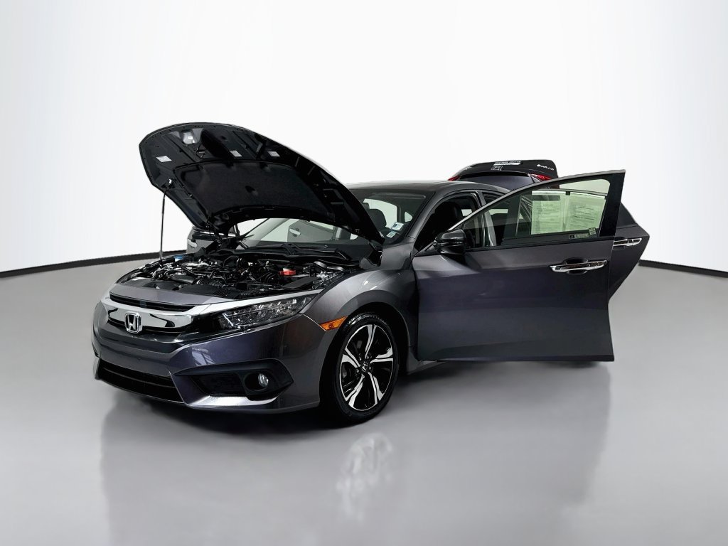Used 2018 Honda Civic Touring image 19