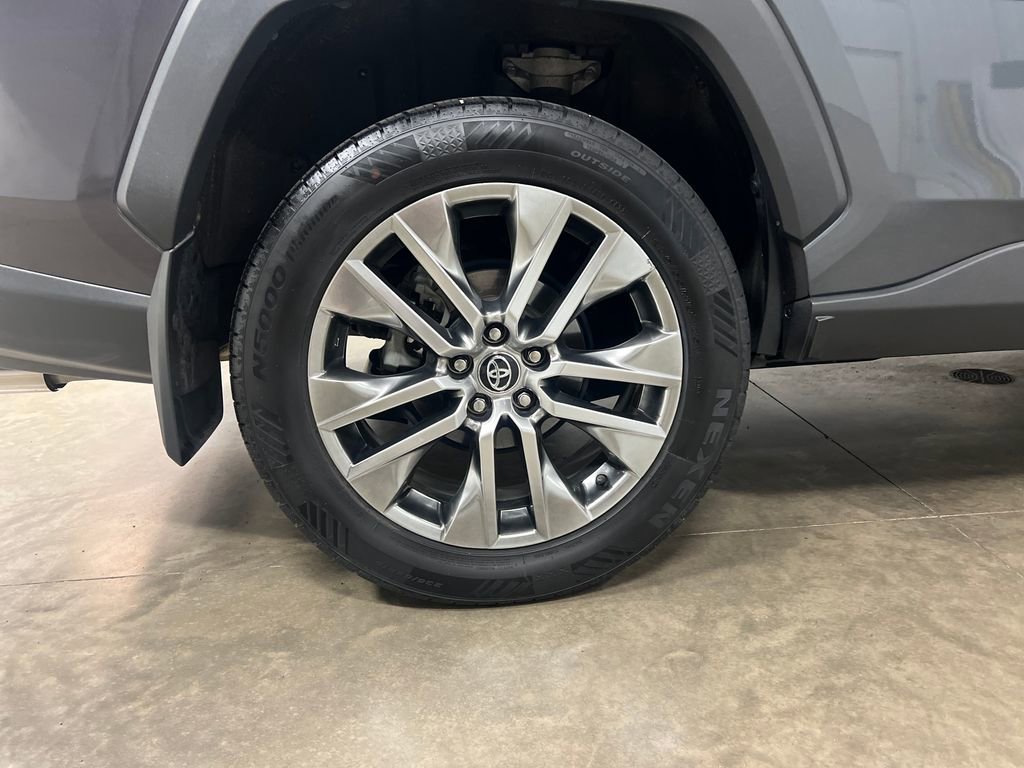 Used 2020 Toyota RAV4 Limited w/ All Weather Liner Package image 9