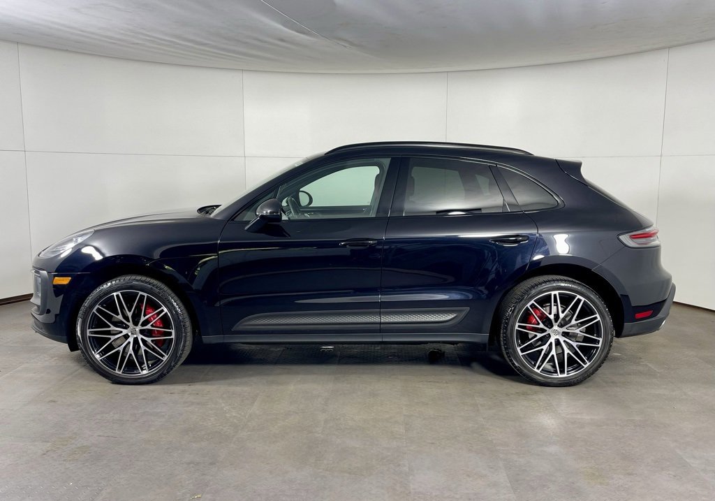 Certified 2023 Porsche Macan S image 2