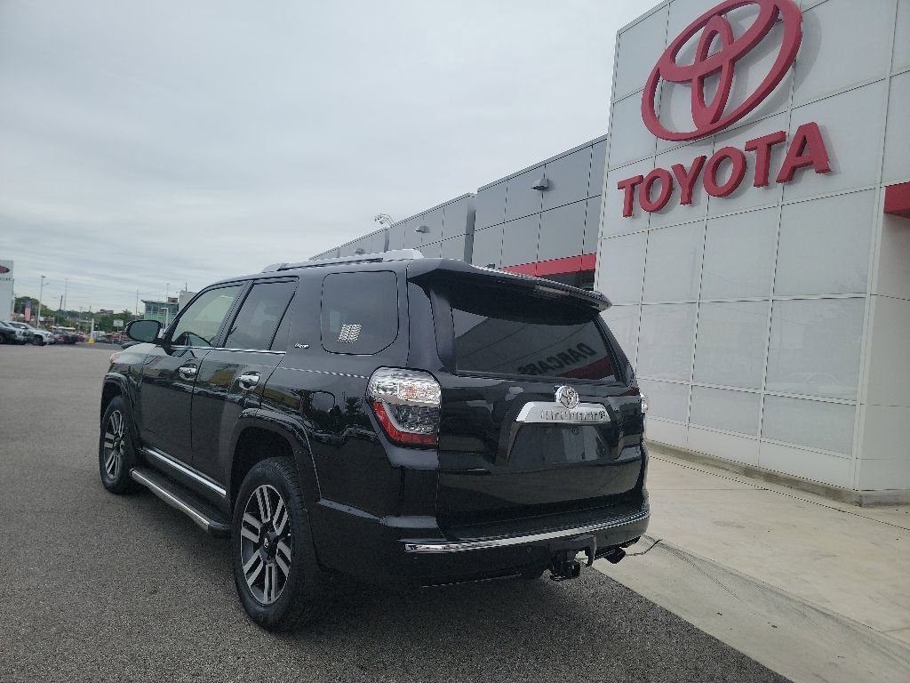 Used 2021 Toyota 4Runner Limited AWD/4WD image 10