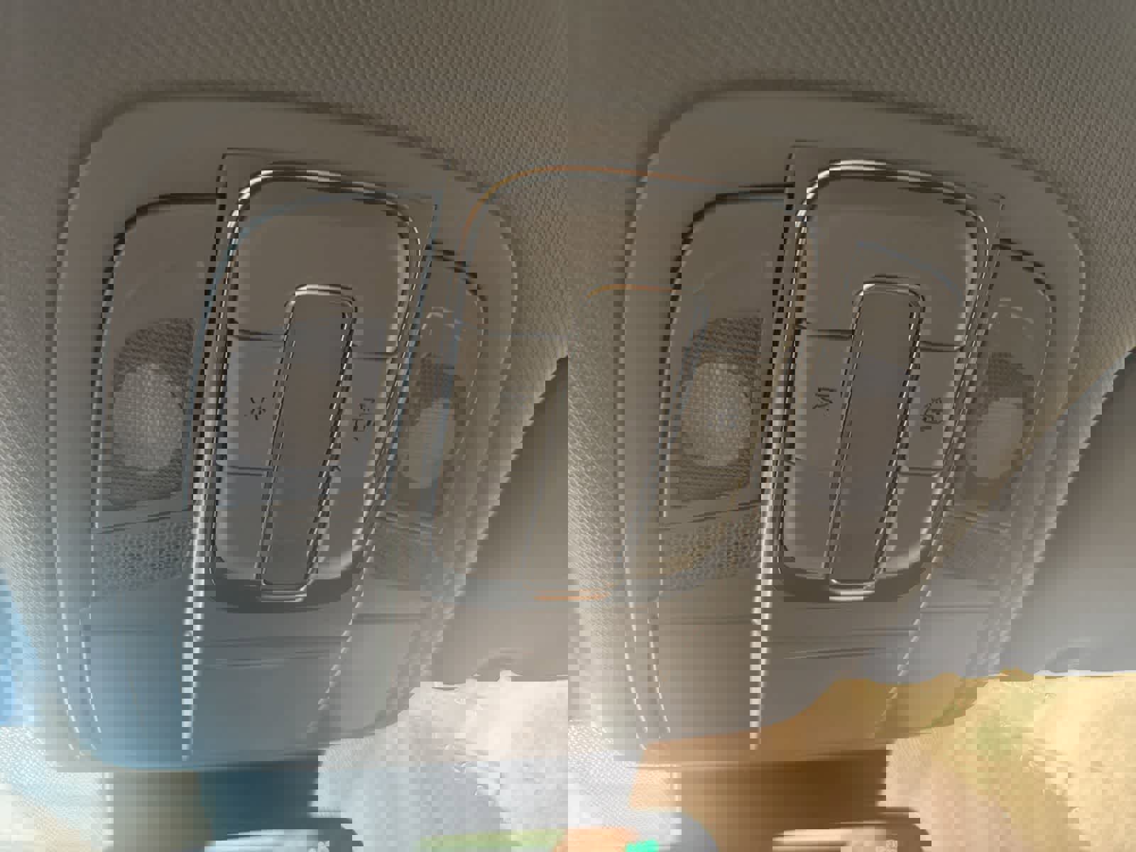 Used 2020 Hyundai Santa Fe SEL w/ Convenience Package image 28