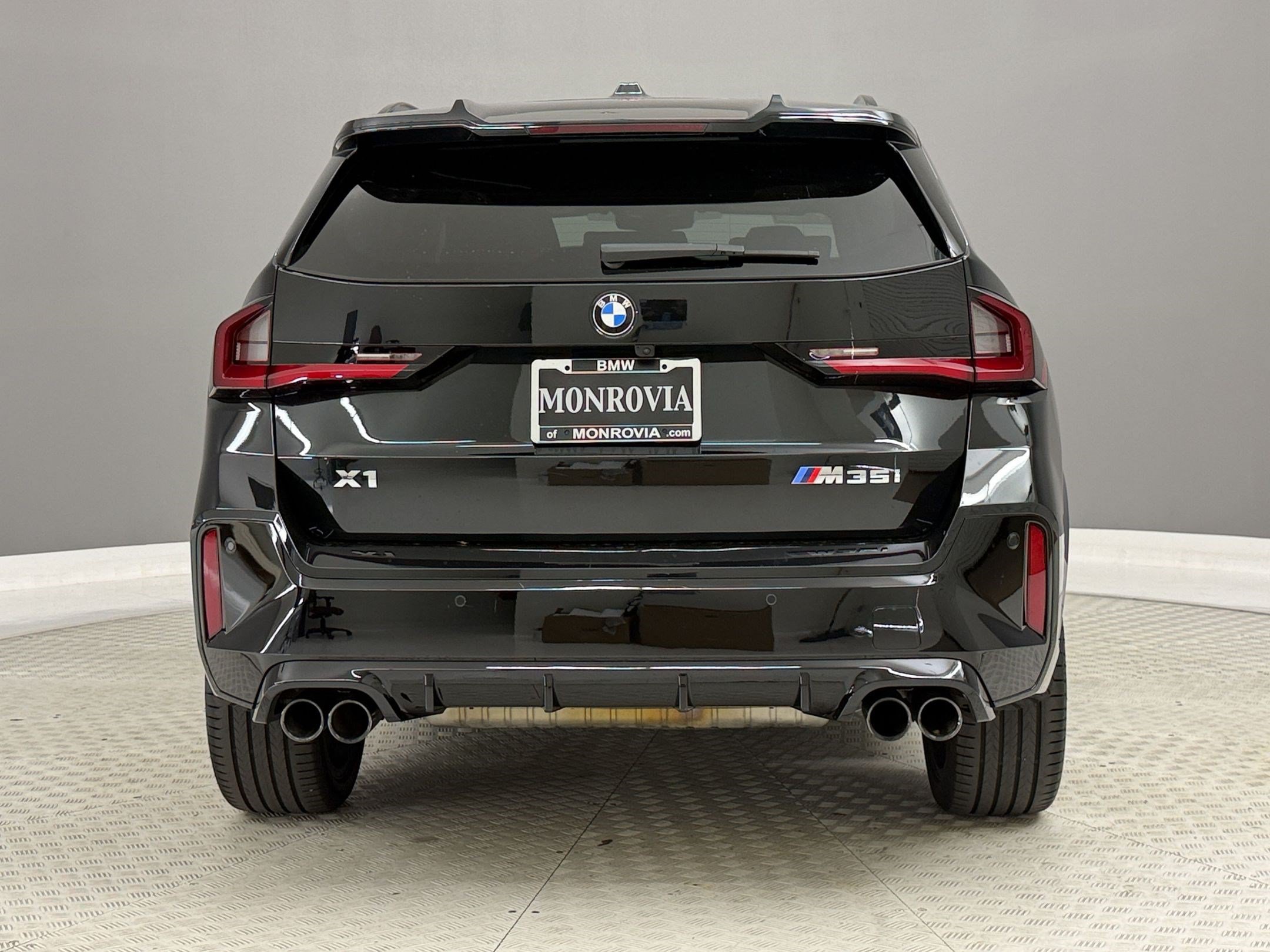 Used 2024 BMW X1 M35i w/ Shadowloine Package AWD/4WD image 10